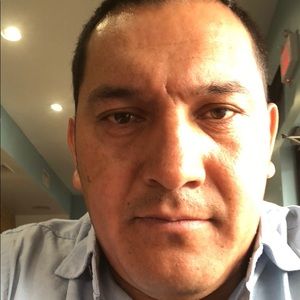 Meet your Posher, Carlos